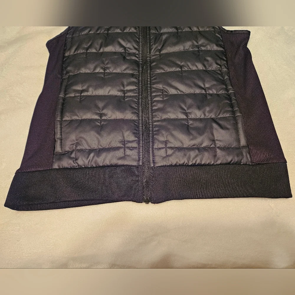 Nike Therma Fit Running Vest NWT - Picture 2 of 10